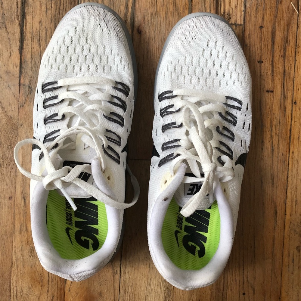 NIKE RUNNING SHOES!